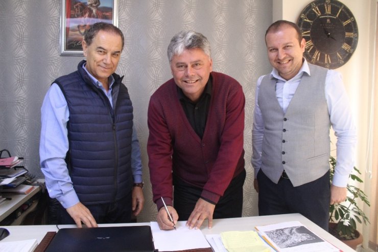 Zonguldaklı gurbetçi amatör takıma başkan oldu