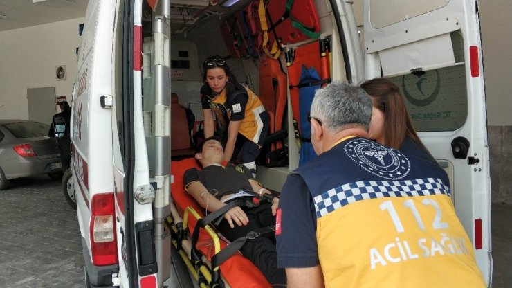 Lise öğrencisi okul çıkışı silahlı saldırıda kazara vuruldu