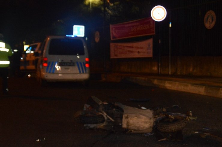 VIP araç ile motosiklet çarpıştı, 1 kişi ağır yaralandı