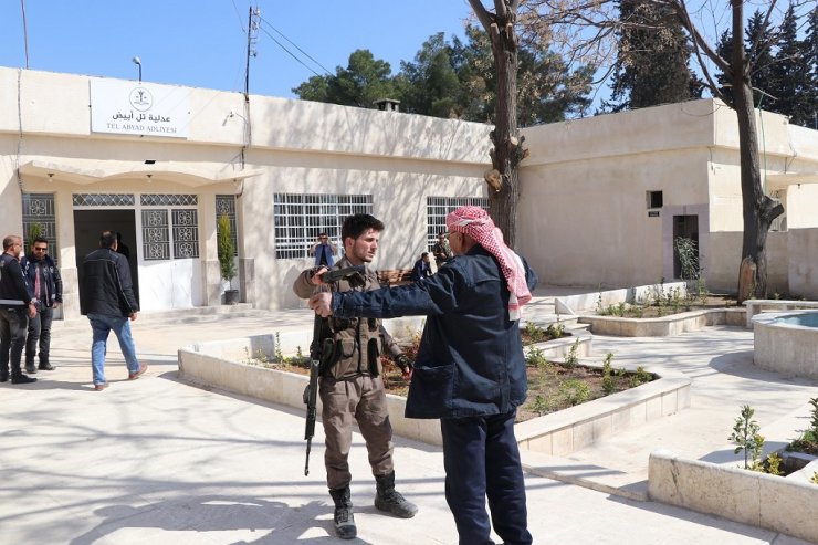 Terörden arındırılan Tel Abyad'da adliye binası hizmete açıldı