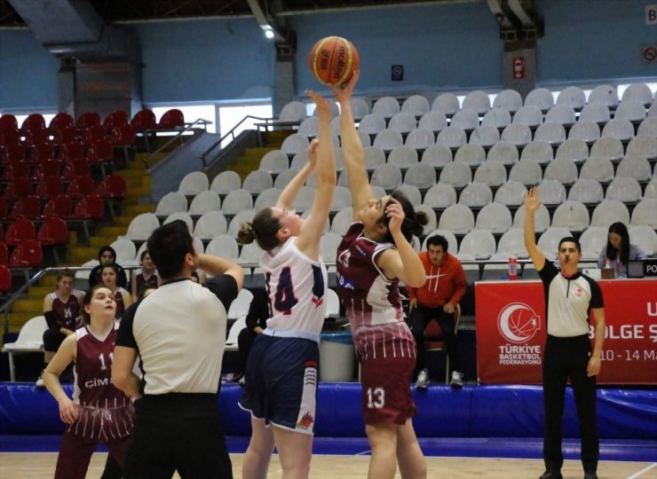 Basketbol U18 Kızlar 2. Bölge Şampiyonası Manisa’da başladı