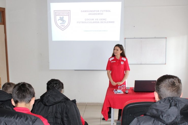 Samsunspor’da geleceğin yıldız adaylarına ’Beslenme’ eğitimleri