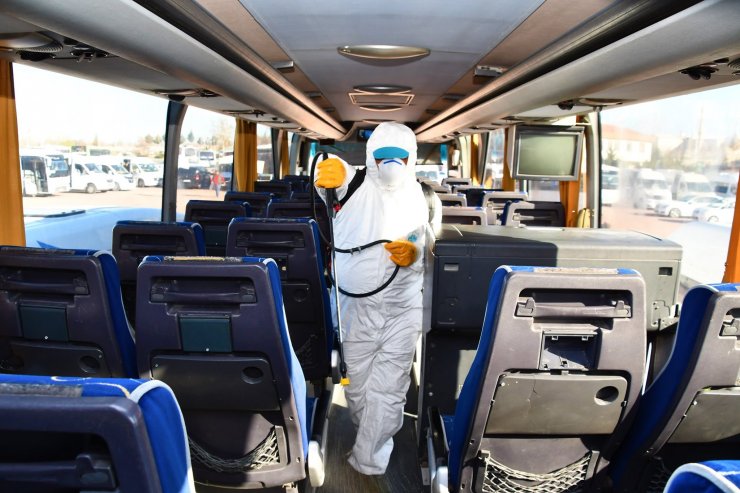 Aksaray'da okul ve işçi servisleri dezenfekte edildi