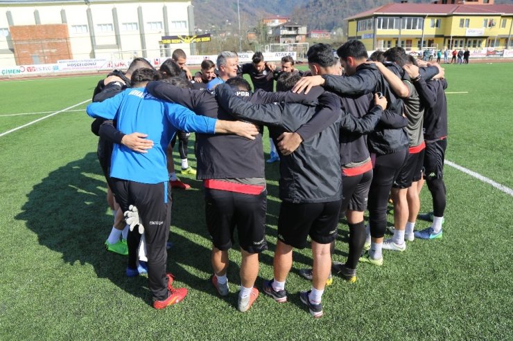 Başkan, futbolcu maaşları için kredi çekti, evini sattı!
