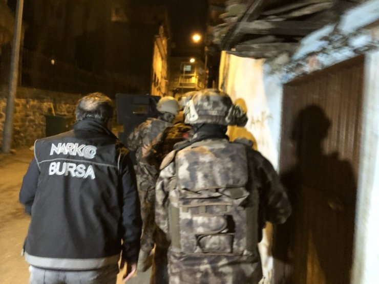 Bursa’da şafak vakti dev uyuşturucu operasyonu