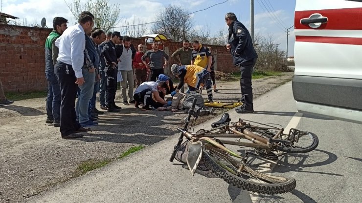 Otomobille bisiklet çarpıştı; 1 yaralı