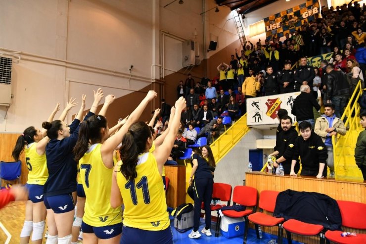 Isparta UNİGFB’den Fenerbahçe’ye büyük destek