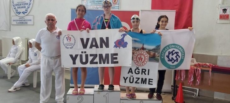 Vanlı sporcular 93 madalya kazandı