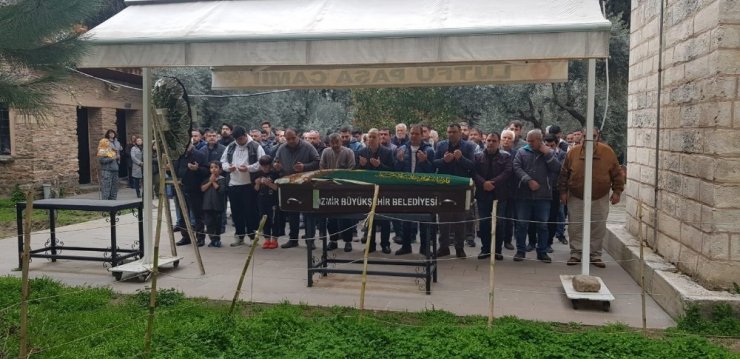 Eski eşi tarafından öldürülen kadın toprağa verildi