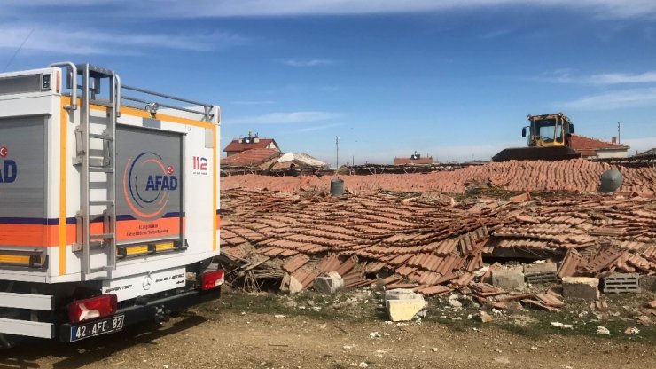 Konya’da çardağın çatısı çöktü, 29 küçükbaş hayvan telef oldu