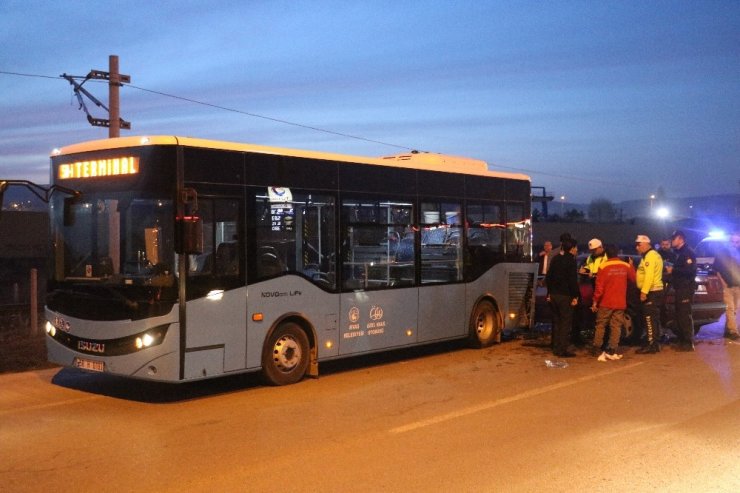 Otomobil hurdaya döndü : 1 yaralı
