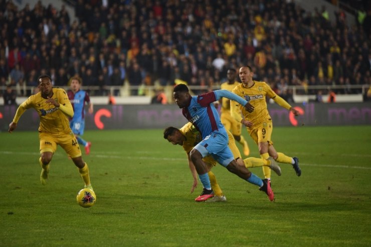 Süper Lig: Yeni Malatyaspor: 1 - Trabzonspor: 3 (Maç sonucu)