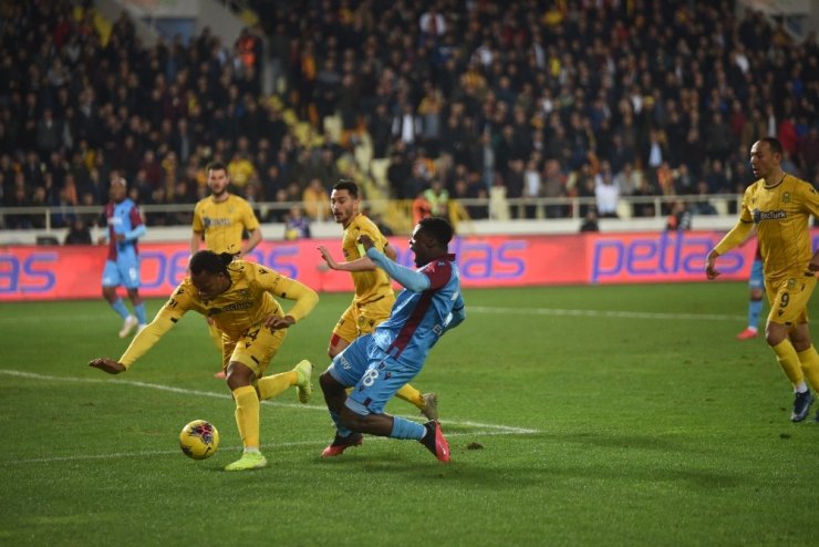 Süper Lig: Yeni Malatyaspor: 1 - Trabzonspor: 3 (Maç sonucu)