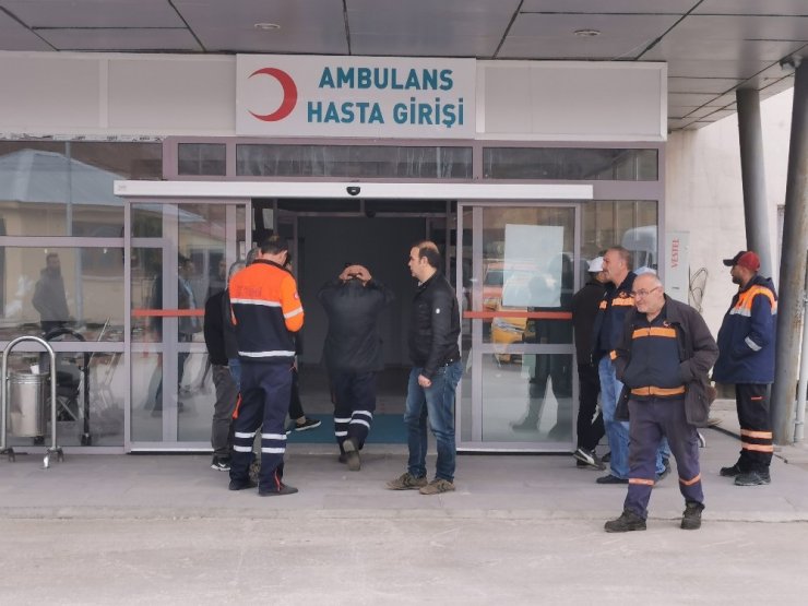 Tunceli’de iş makinesi şarampole yuvarlandı: 1 ölü, 1 yaralı