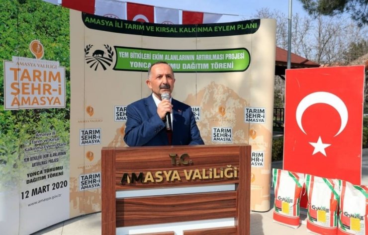 Amasya çiftçisine yonca tohumu desteği