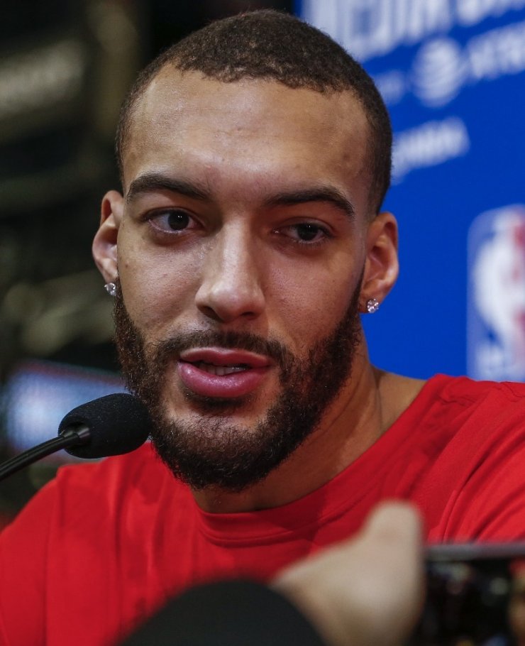 NBA maçları süresiz olarak iptal