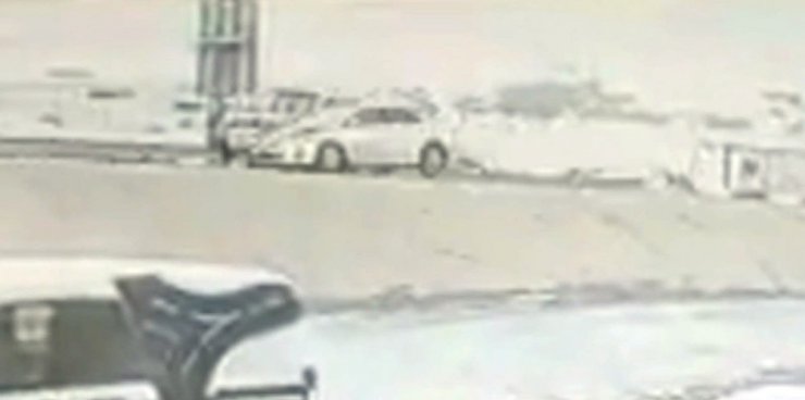 Tatvan’daki kaza anı kamerada
