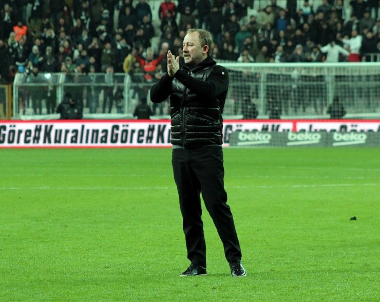 Fatih Terim, eski öğrencisi Sergen Yalçın’a yenilmedi