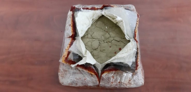 Uyuşturucunun üzerine salça sürdü ama Çiko’dan kaçamadı