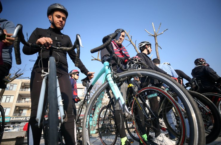 Düzceli bisikletçiler şehitler anısına 515 kilometre pedal çevirecek