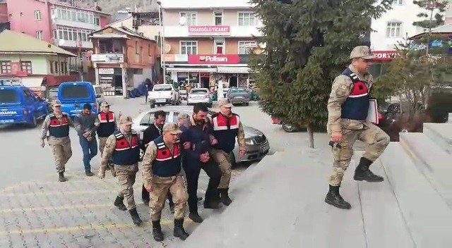 Jandarmadan sahte para operasyonu: 3 gözaltı