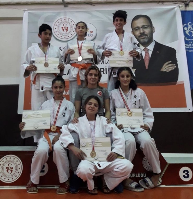 Vanlı judoculardan büyük başarı