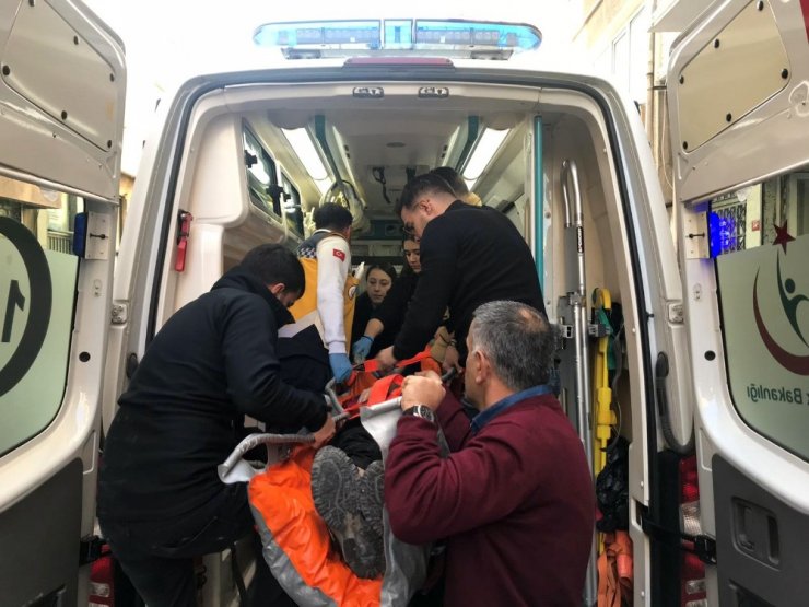 Dördüncü kattan düşen adam ağır yaralandı
