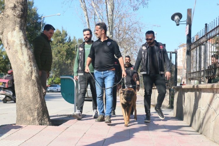 Manisa’da okul önlerinde narkotik denetimi