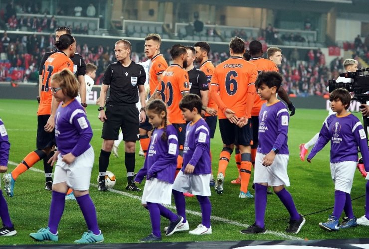 Başakşehir-Kopenhag maçında korona önlemleri!