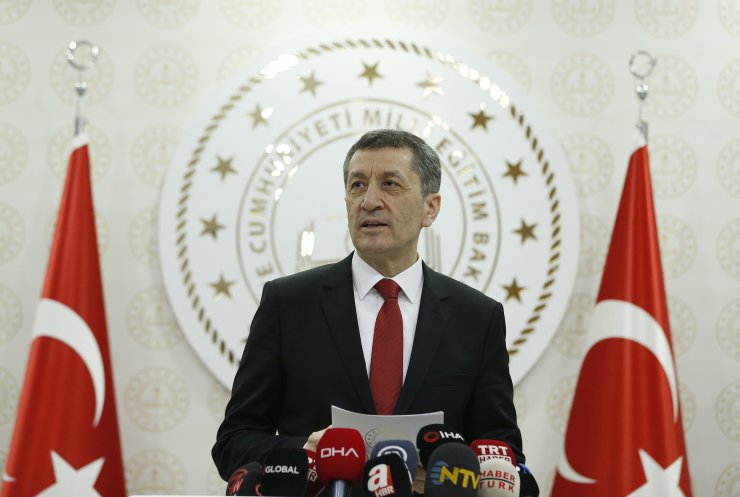 Milli Eğitim Bakanı Selçuk, eğitimde koronavirüs tedbirlerinin detaylarını açıkladı: (2)