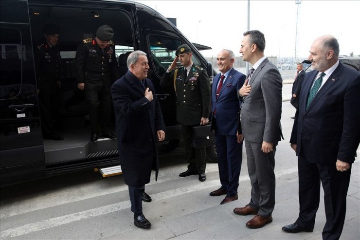 Bakan Akar, ASELSAN’ı ziyaret etti