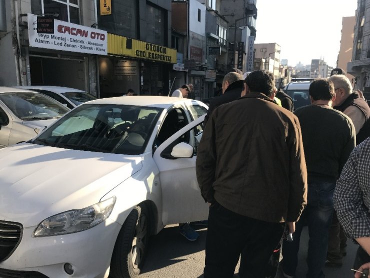 İstanbul’un göbeğinde “bonzaili” sürücü dehşeti: Polis zor anlar yaşadı
