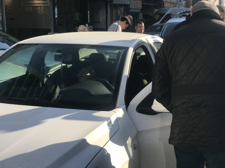 İstanbul’un göbeğinde “bonzaili” sürücü dehşeti: Polis zor anlar yaşadı