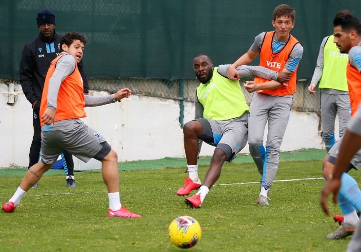 Trabzonspor, Medipol Başakşehir maçı hazırlıklarına ara vermeden başladı