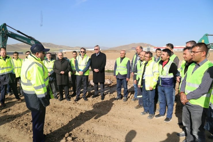 Bakan Yardımcısı Metin, Ankara Çayı ıslah çalışmalarını yerinde inceledi