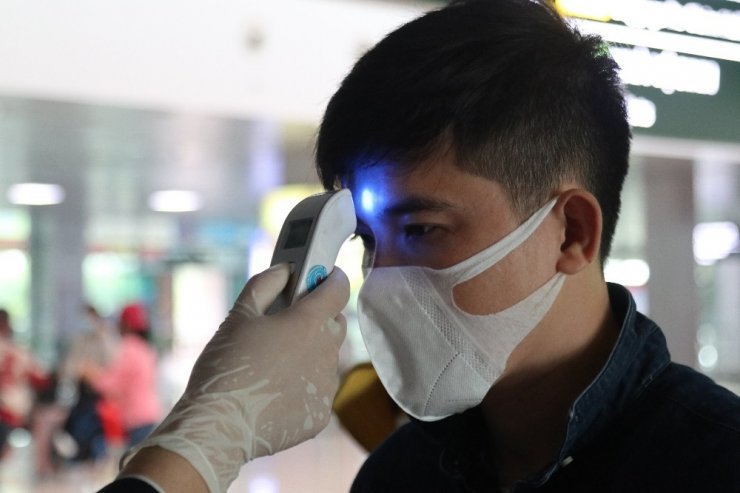 Vietnam’da 2 yaşındaki bebek de koronaya yakalandı