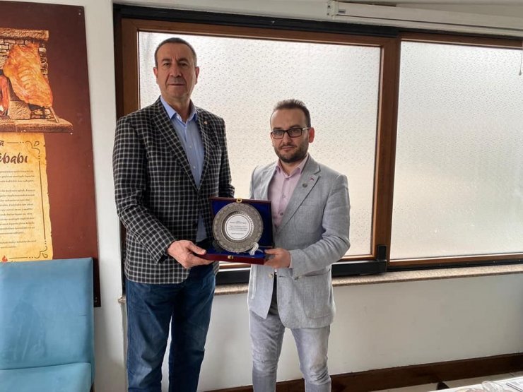 Asbaşkan Göksu’dan Isparta Belediyesi’ne teşekkür plaketi