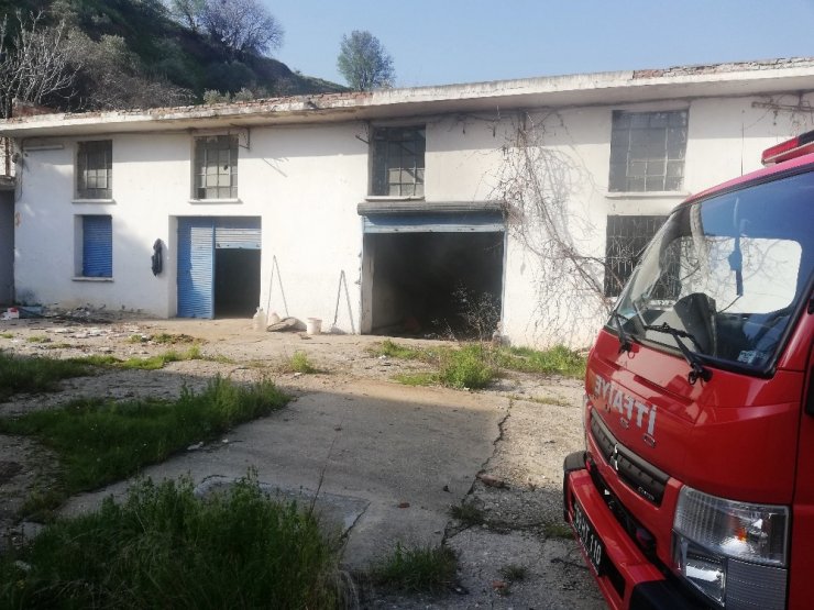 Zeytinyağı fabrikasındaki yangın paniğe neden oldu