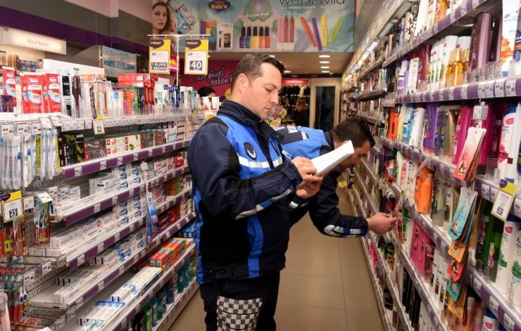 Zabıta, korona virüs fırsatçılarına geçit vermedi