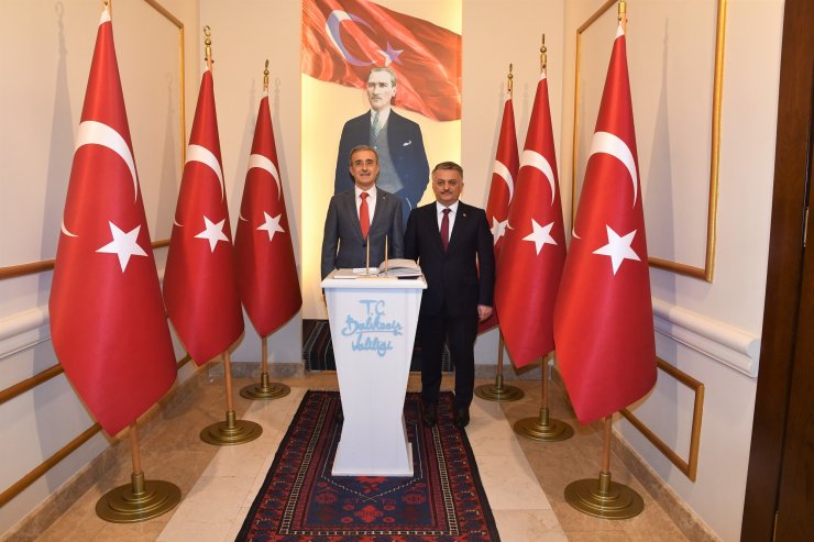 Cumhurbaşkanlığı Savunma Sanayii Başkanı Demir, Balıkesir Valisi Yazıcı'yı ziyaret etti
