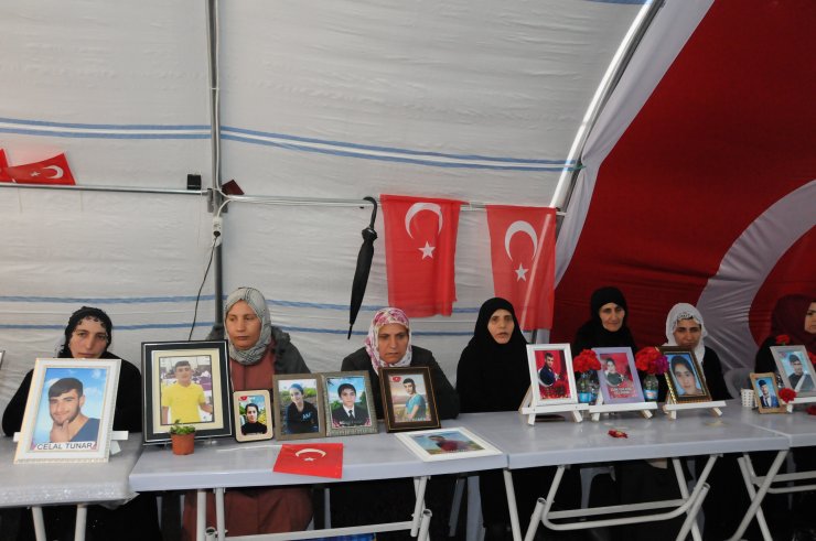 Diyarbakır annelerinin evlat nöbeti sürüyor