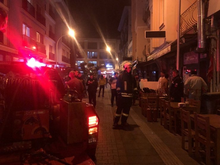 Dubalar itfaiye ve sağlık ekiplerine engel oldu