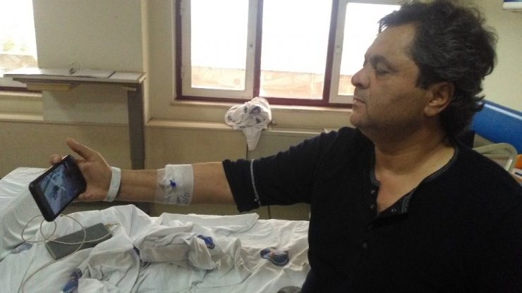 Kamyonetin altında 50 metre sürüklendi, o anları izleyince gözlerine inanamadı