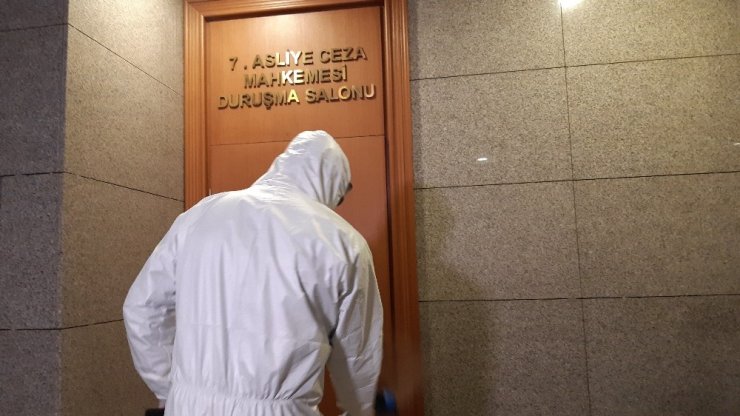 Adliye’de koronavirüs önlemi
