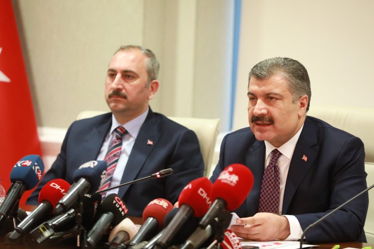 Sağlık Bakanı Fahrettin Koca Koronavirüs Bilim Kurulu Toplantısı'nın ardından açıklama yaptı: