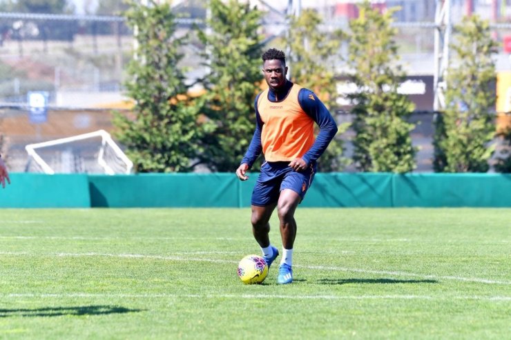 Başakşehir’de Trabzonspor mesaisi başladı