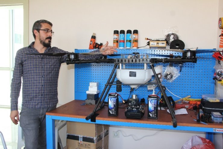 Drone artık tarımsal ilaçlamanın da hizmetinde