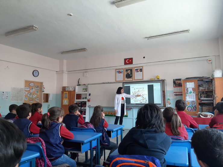 Okullarda koronavirüs bilgilendirmesi yapıldı