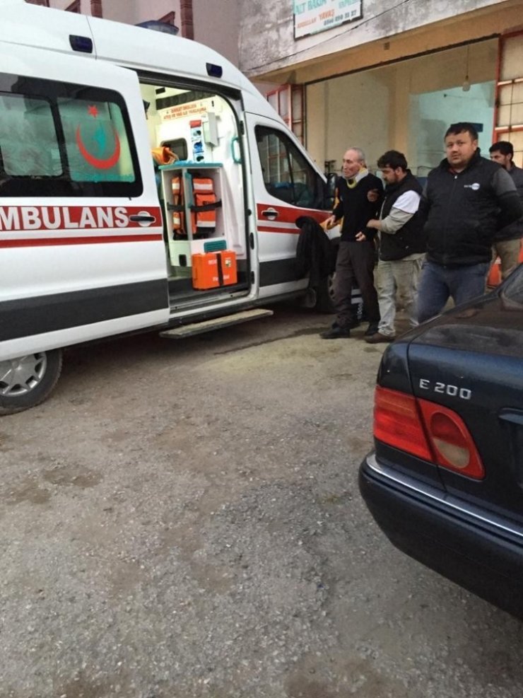 Kaynarca’da iki araç çarpıştı: 1 yaralı