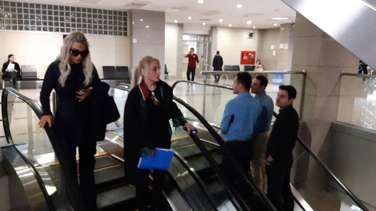 Seren Serengil ile Yaşar İpek’in boşanma davası başladı
